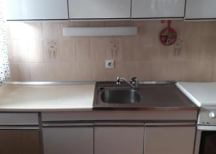 Kralj Matjaz - The Escape Under Alps 別荘