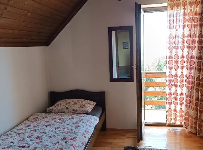 別荘 Kralj Matjaz - The Escape Under Alps