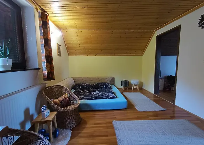 別荘 Kralj Matjaz - The Escape Under Alps *